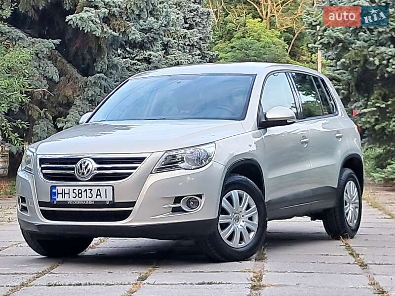 Volkswagen Tiguan (2011)