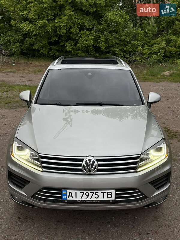 Volkswagen Touareg (2015)
