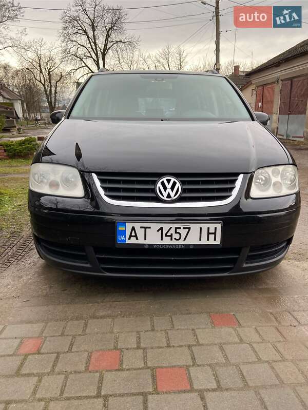 Volkswagen Touran (2003)