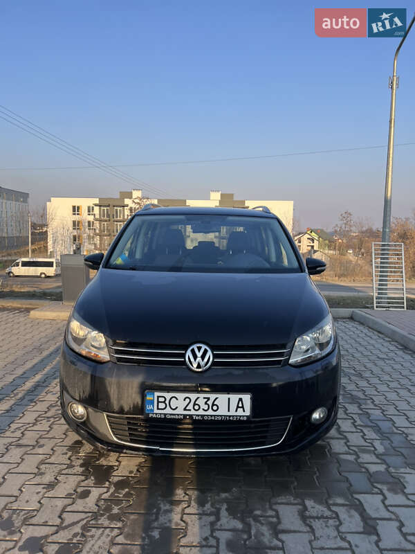 Volkswagen Touran (2012)