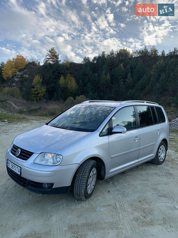 Volkswagen Touran (2004)