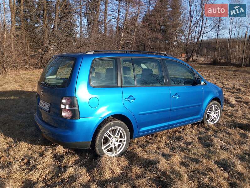 Volkswagen Touran (2004)