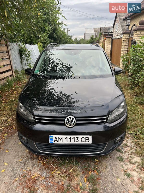 Volkswagen Touran (2012)