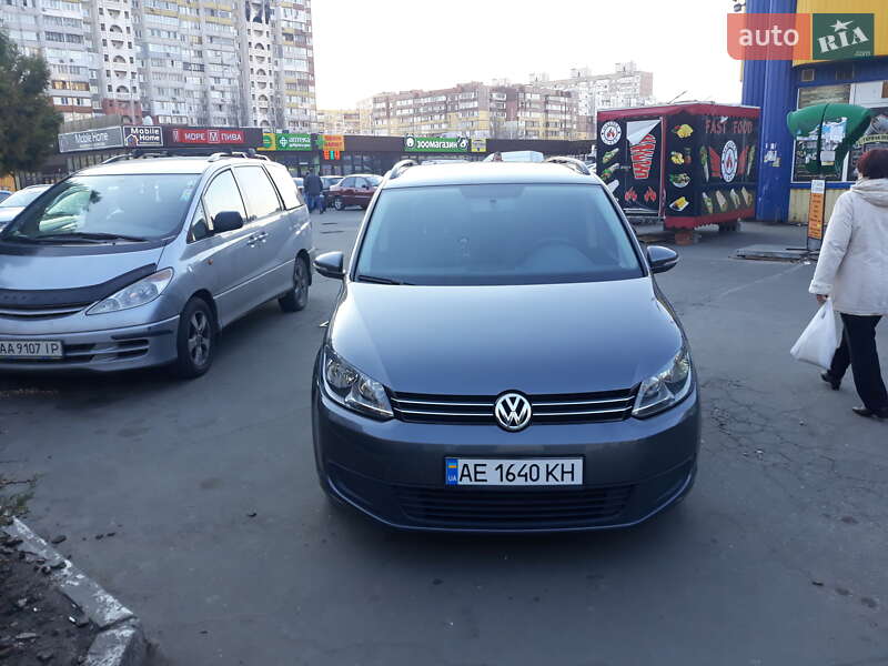 Volkswagen Touran (2011)