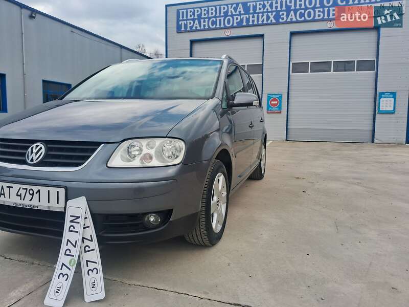 Volkswagen Touran (2004)