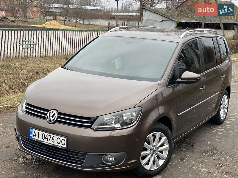 Volkswagen Touran (2012)