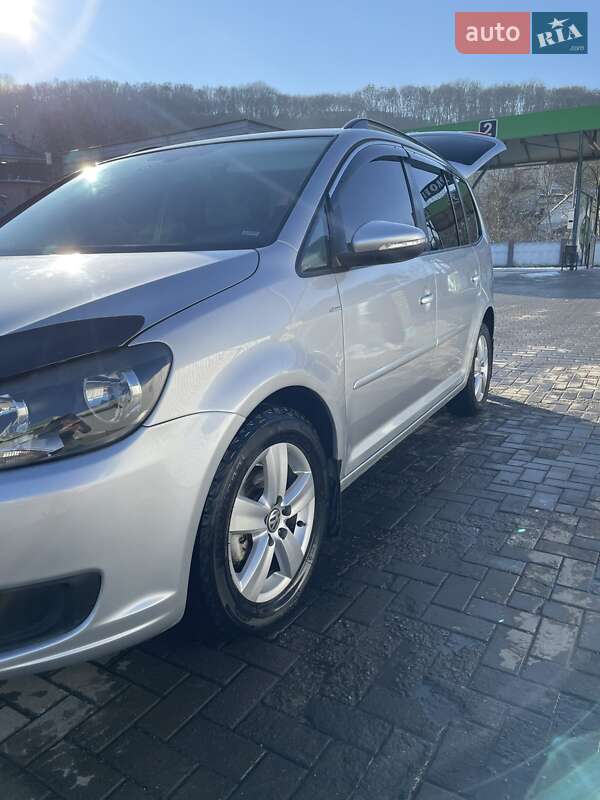 Volkswagen Touran (2010)
