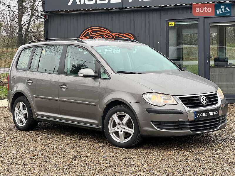 Volkswagen Touran (2008)