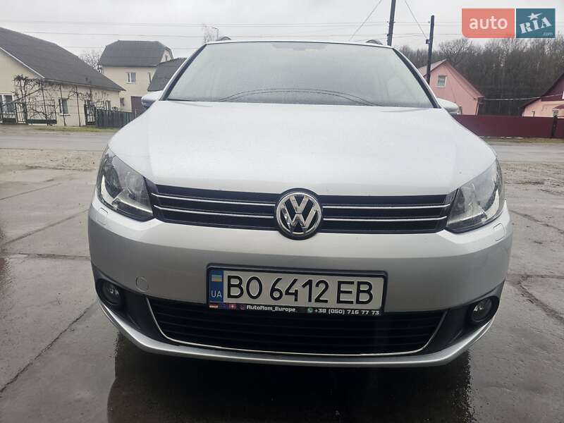 Volkswagen Touran (2012)