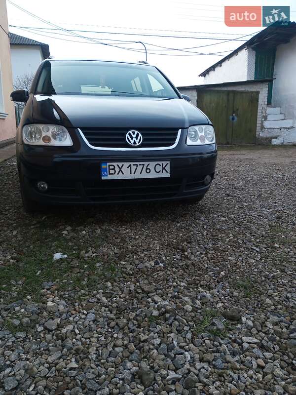 Volkswagen Touran (2004)