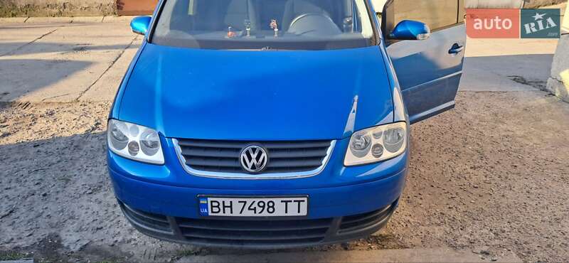 Volkswagen Touran (2003)