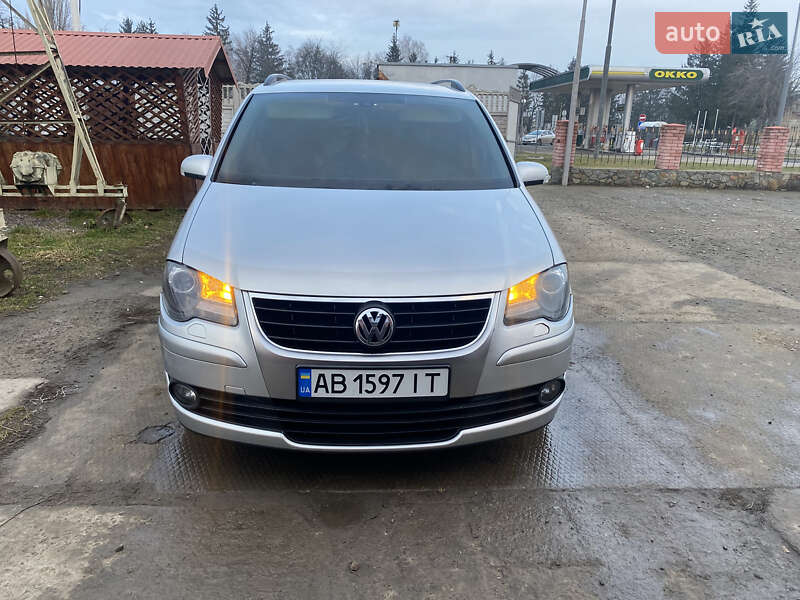 Volkswagen Touran (2008)