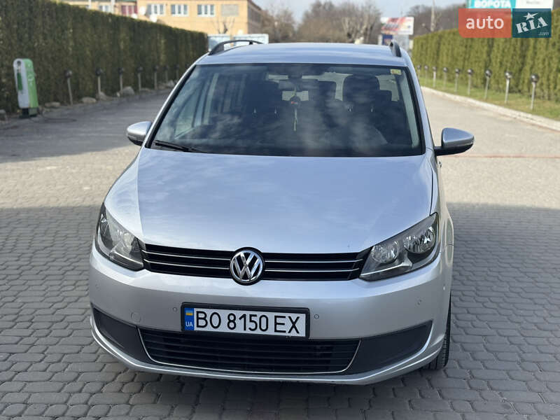 Volkswagen Touran (2012)