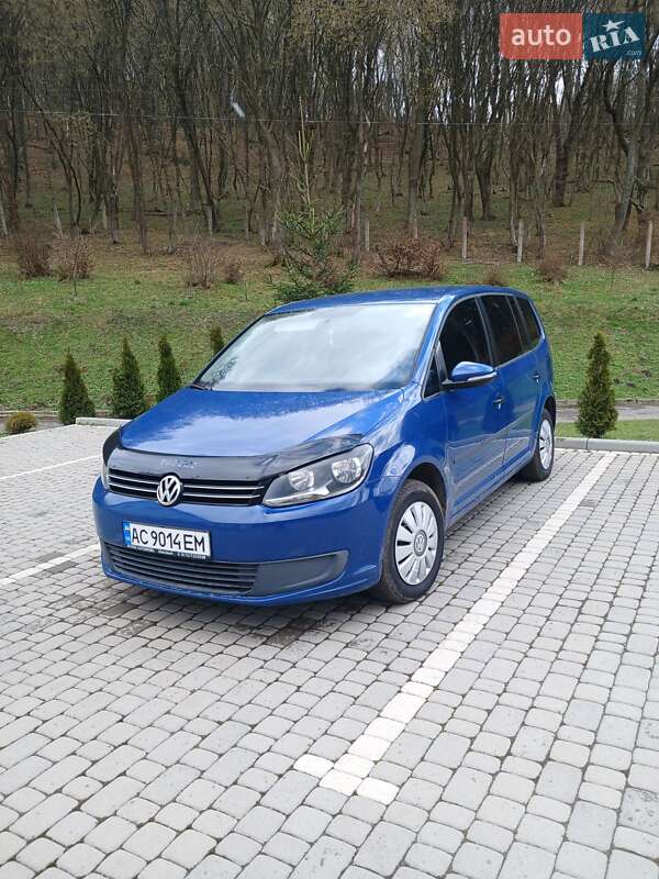 Volkswagen Touran (2011)