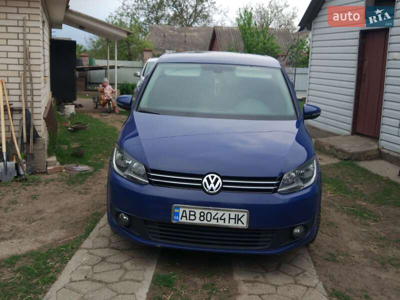 Volkswagen Touran (2011)