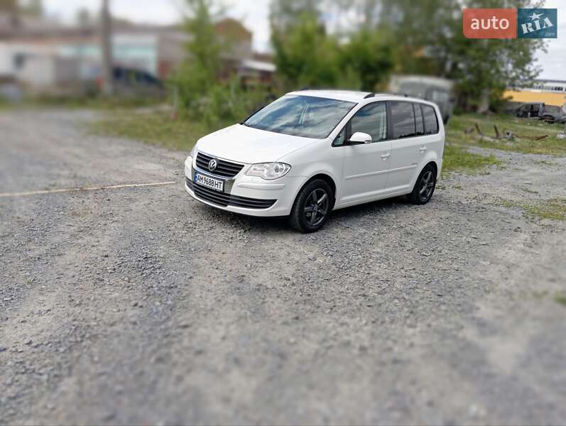 Volkswagen Touran (2009)