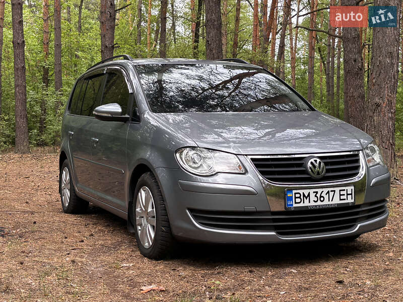 Volkswagen Touran (2009)