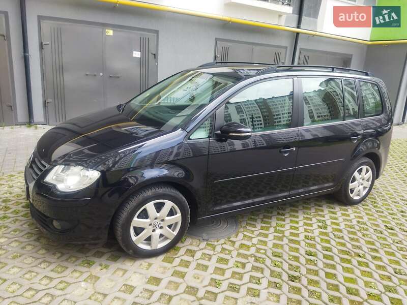 Volkswagen Touran (2010)