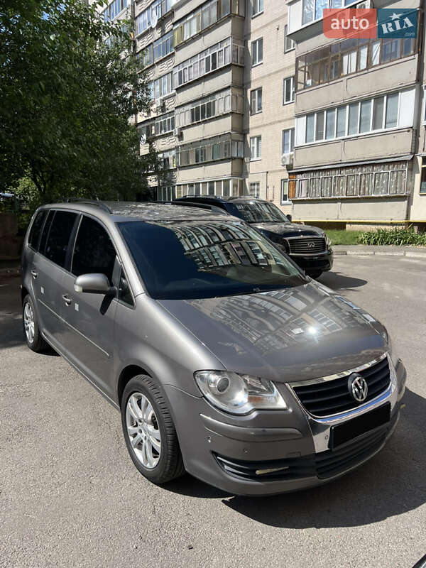 Volkswagen Touran (2007)