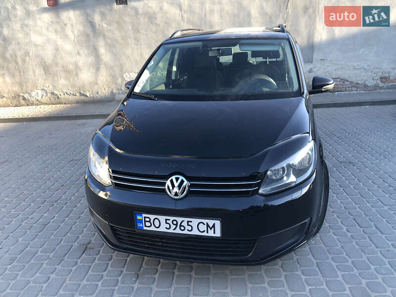 Volkswagen Touran (2011)