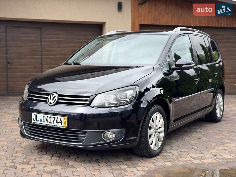 Volkswagen Touran (2012)
