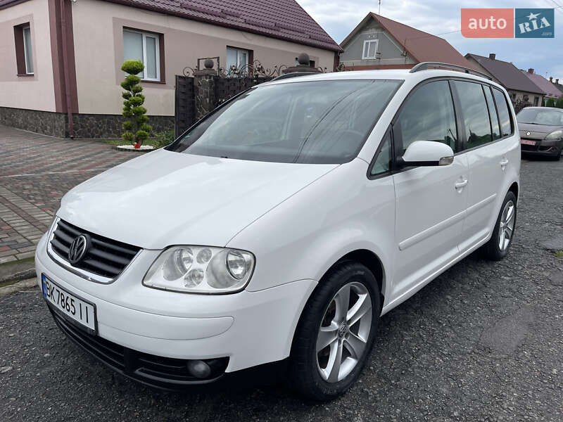 Volkswagen Touran (2004)