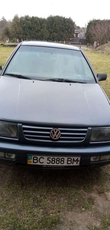 Volkswagen Vento (1998)