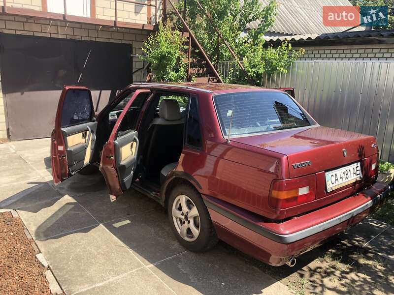 Volvo 460 (1994)