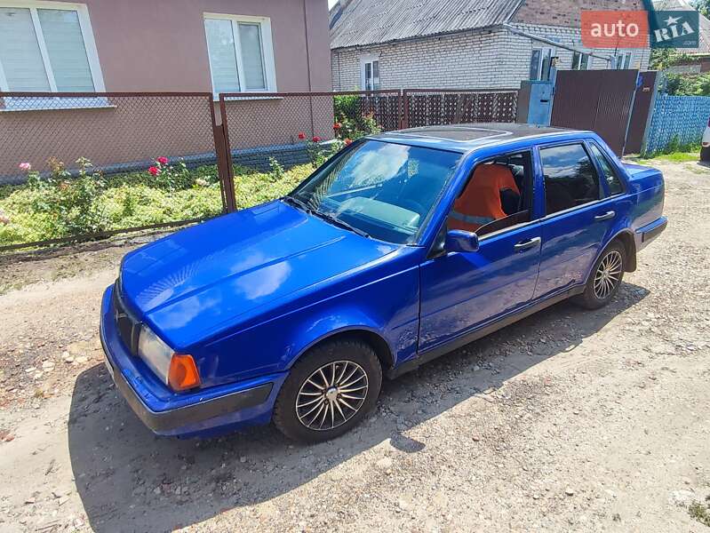 Volvo 460 (1991)