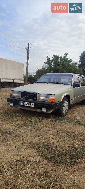 Volvo 740 (1985)