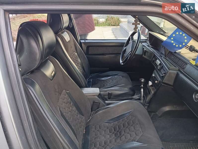 Volvo 740 (1989)