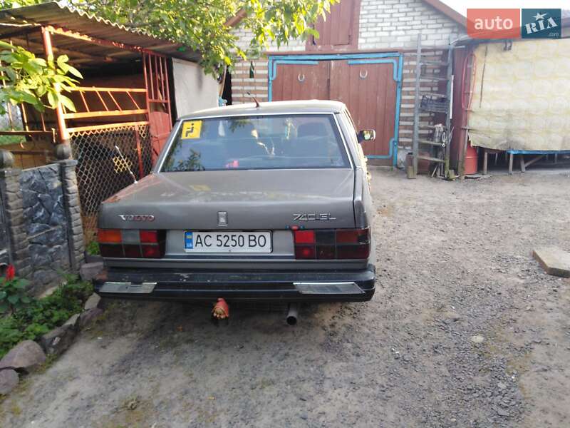 Volvo 740 (1986)