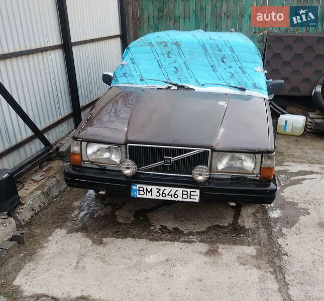 Volvo 740 (1984)