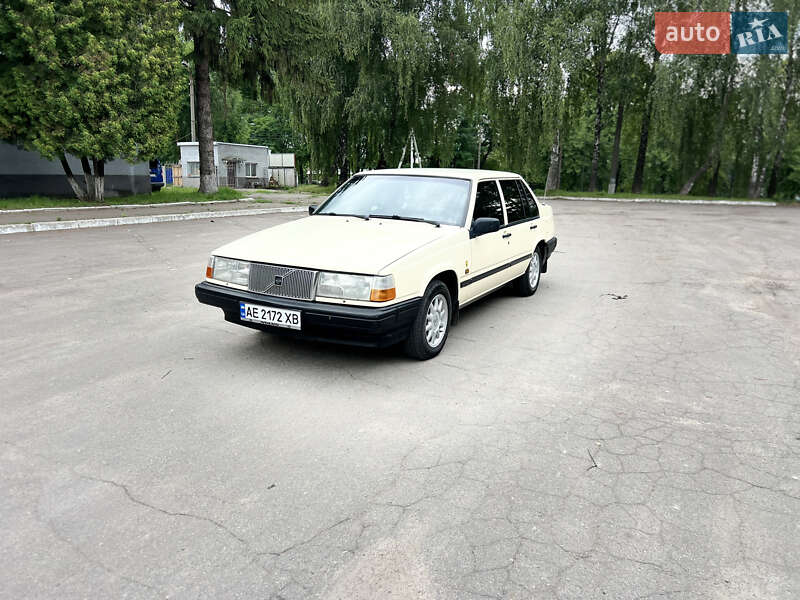 Volvo 940 (1991)