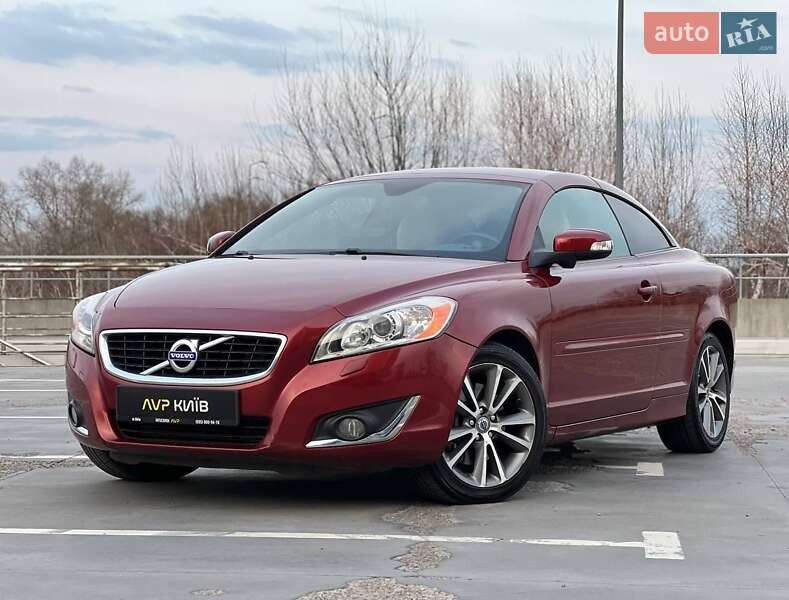 Volvo C70 (2011)