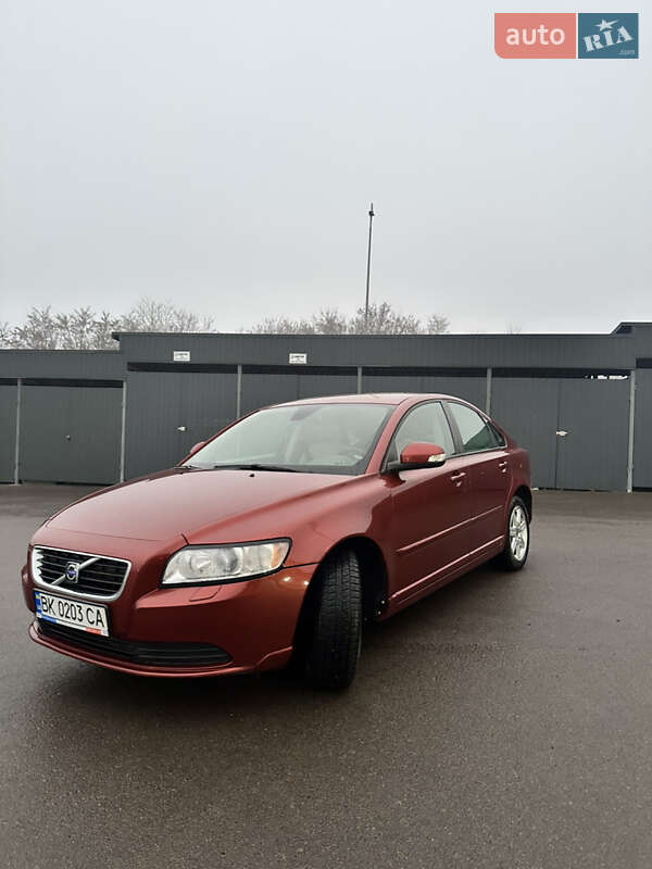 Volvo S40 (2009)