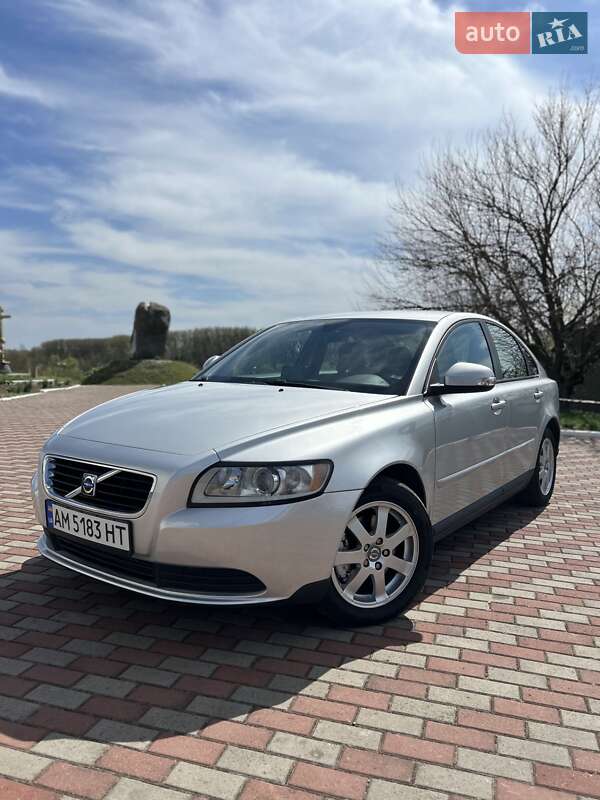Volvo S40 (2009)