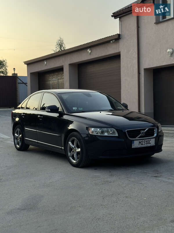 Volvo S40 (2009)
