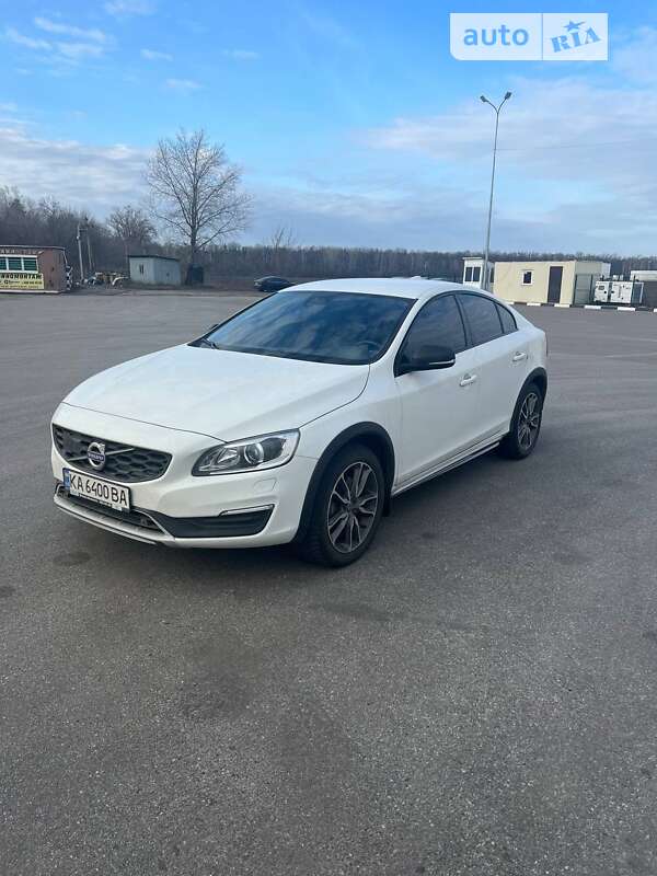 Volvo S60 cross country (2017)
