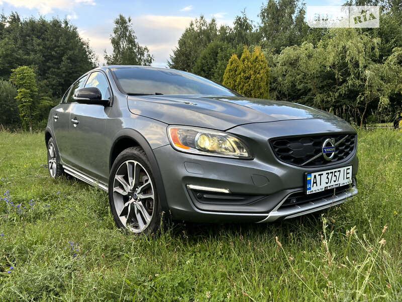 Volvo S60 cc (2015)