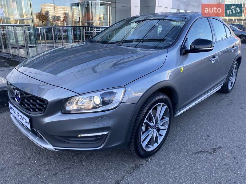 Volvo S60 cc (2018)