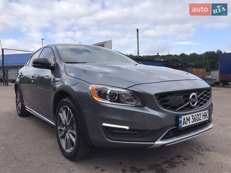 Volvo S60 cross country (2017)