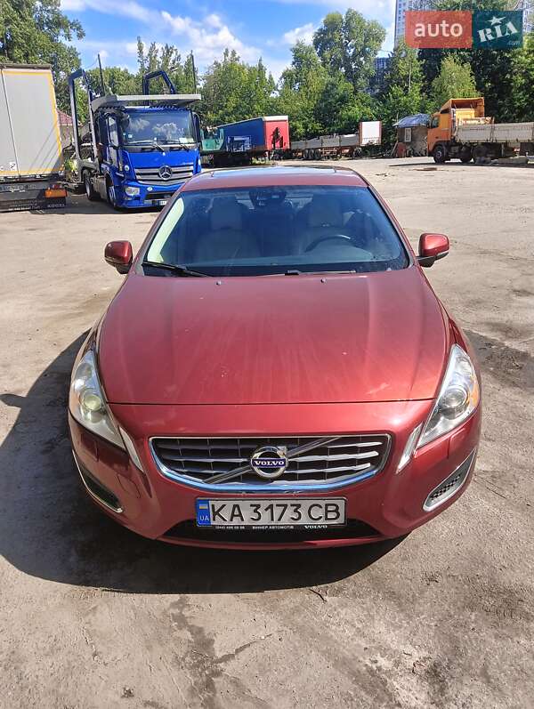 Volvo S60 (2011)