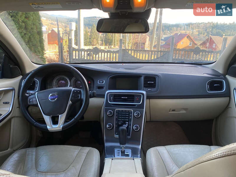 Volvo S60 (2012)