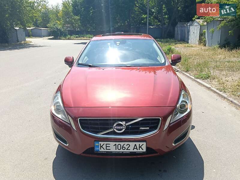 Volvo S60 (2012)