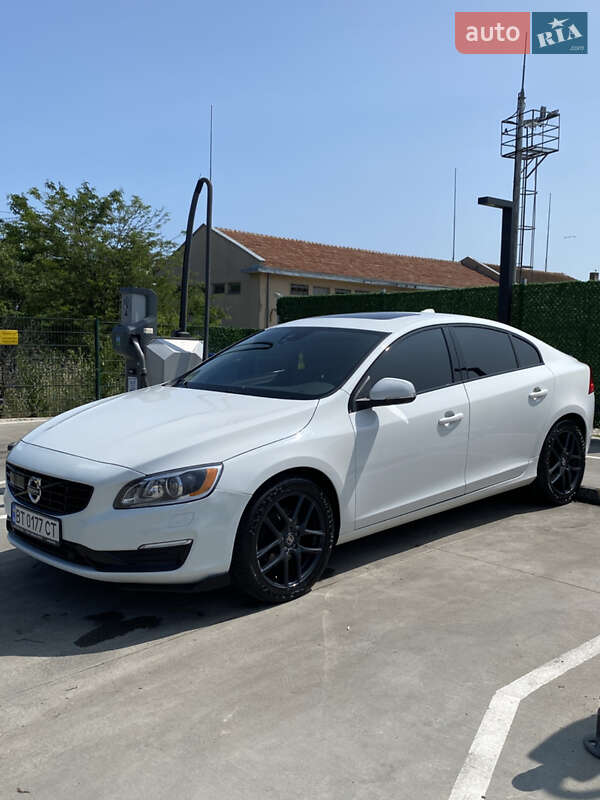 Volvo S60 (2015)