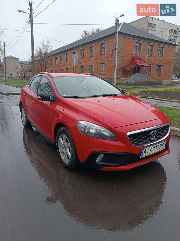 Volvo V40 cross country (2013)