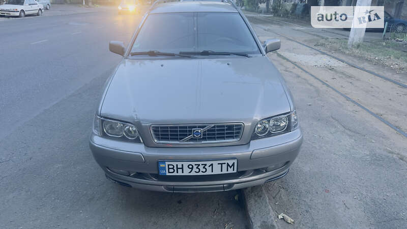 Volvo V40 (2004)