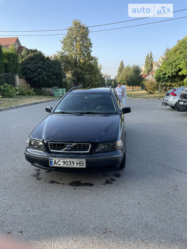 Volvo V40 (1998)
