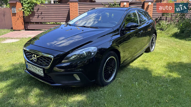 Volvo V40 (2014)